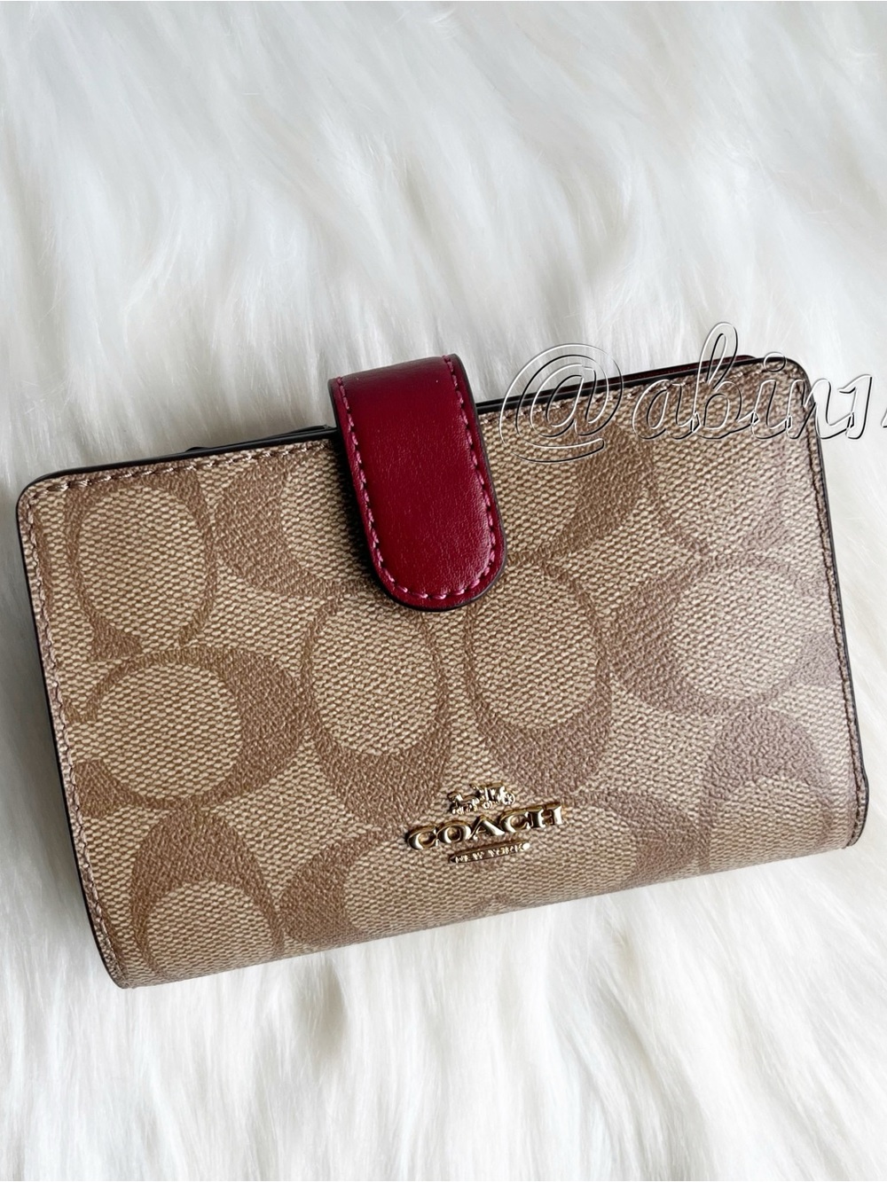 NWT Coach Medium Wallet